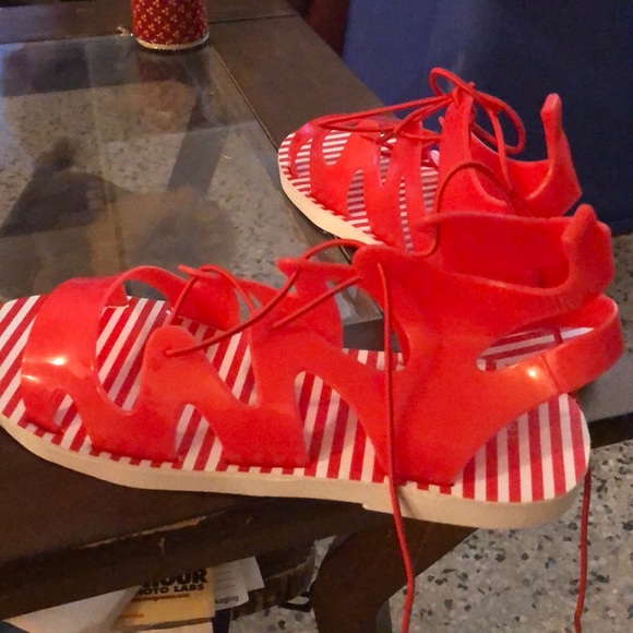 A variety of shoes and men’s as well - Picture 4 of 8